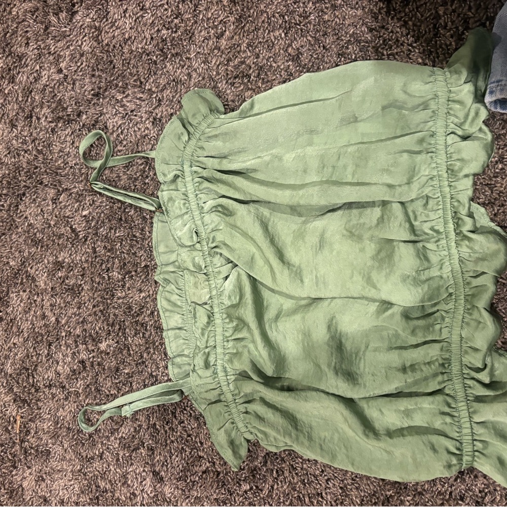 Guess GreenRuffled Sleeveless Top